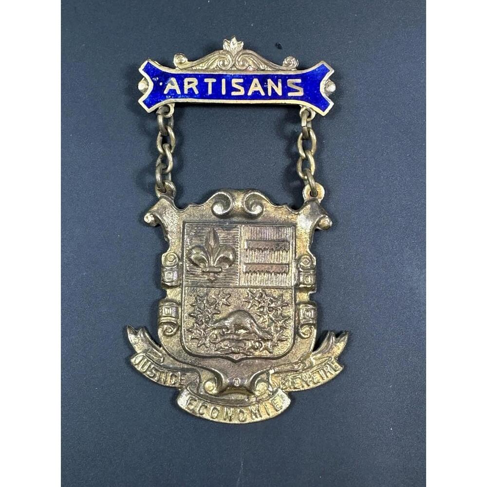 ORIGINAL VINTAGE LARGE ARTISANS JUSTICE ECONOMIE BIENETRE MEDAL BY N. BEAUDRY